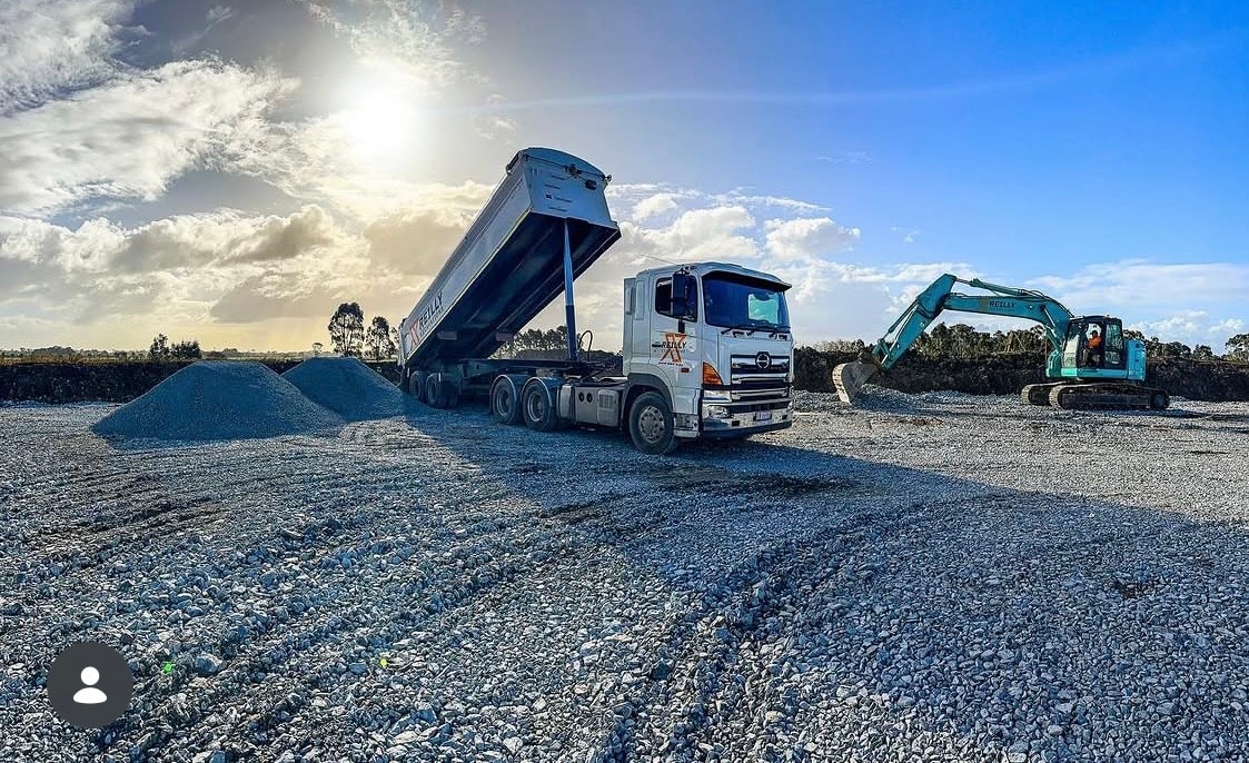 Tipper Tipping Aggregate